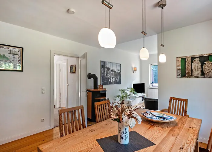 Sonnenhaus Am * Schwerin (Mecklenburg-Vorpommern)